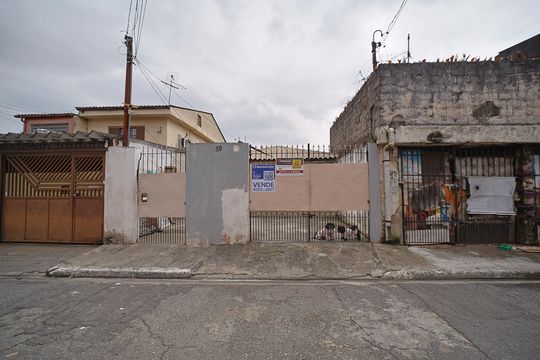 Fachada de casa à venda com 3 quartos, 100m² em Vila Bauab, São Paulo