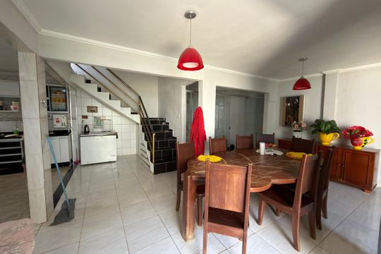 Casa à venda com 3 quartos, 500m² em Taguatinga , Brasília
