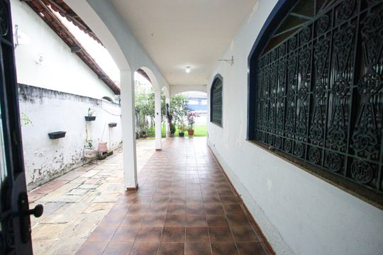 Varanda de casa para alugar com 6 quartos, 435m² em Pechincha, Rio de Janeiro