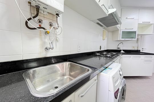 Área de Serviço de apartamento para alugar com 2 quartos, 80m² em Barra da Tijuca, Rio de Janeiro