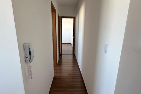 Corredor de apartamento para alugar com 2 quartos, 47m² em Jardim Inconfidencia, Uberlândia