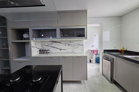Cozinha de apartamento para alugar com 4 quartos, 267m² em Cidade Ocian, Praia Grande