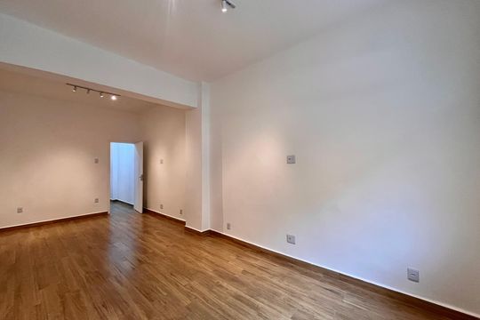 Kitnet/Studio à venda com 1 quarto, 40m² em Copacabana, Rio de Janeiro