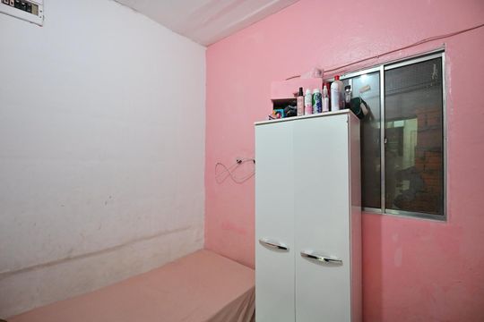 Quarto 1 de casa à venda com 2 quartos, 60m² em Paraisópolis, São Paulo