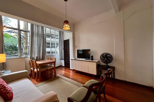 Apartamento à venda com 2 quartos, 45m² em Urca, Rio de Janeiro
