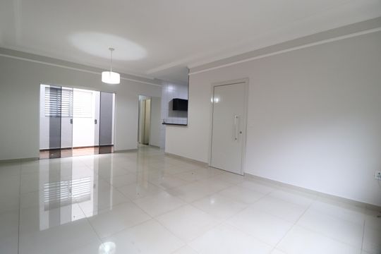 Sala de casa para alugar com 4 quartos, 188m² em Alto Umuarama, Uberlândia