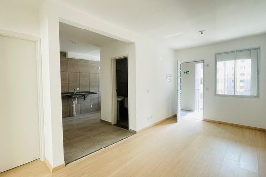 Sala de apartamento para alugar com 2 quartos, 43m² em Jardim Sao Luiz, Embu das Artes