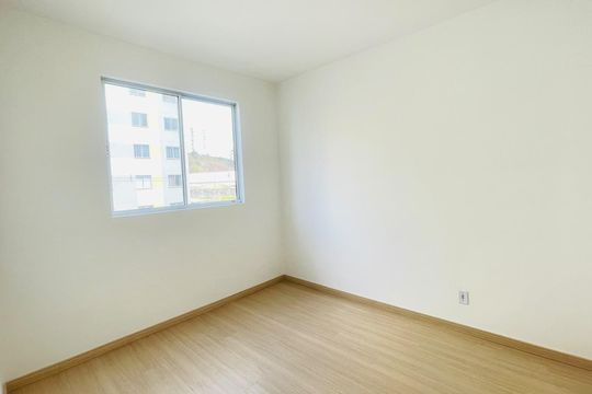 Quarto de apartamento para alugar com 2 quartos, 43m² em Jardim Sao Luiz, Embu das Artes