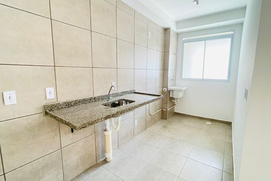 Cozinha e Área de Serviço de apartamento para alugar com 2 quartos, 43m² em Jardim Sao Luiz, Embu das Artes