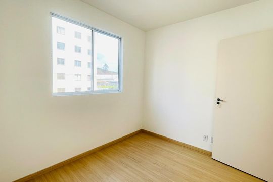 Quarto de apartamento para alugar com 2 quartos, 43m² em Jardim Sao Luiz, Embu das Artes