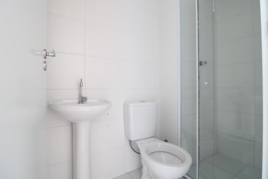 Banheiro de apartamento para alugar com 2 quartos, 32m² em Socorro, São Paulo