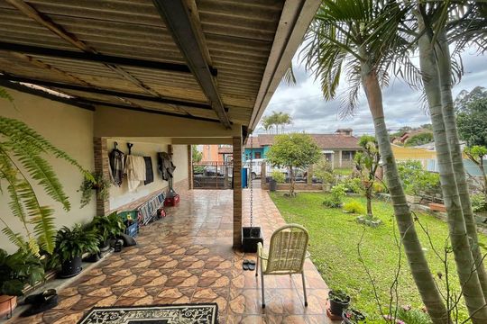 Área externa de casa à venda com 3 quartos, 70m² em Feitoria, São Leopoldo