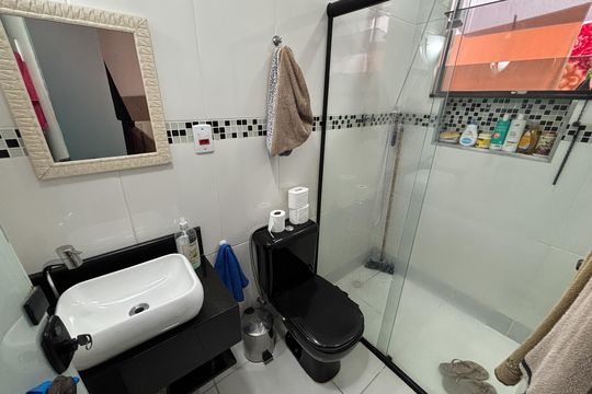Banheiro suite de casa à venda com 2 quartos, 203m² em Alianca, Ribeirão Pires