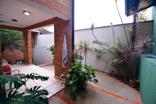 Varanda de casa de condomínio à venda com 3 quartos, 238m² em Jardim das Paineiras, Campinas