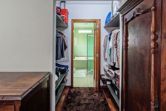 Casa à venda com 4 quartos, 150m² em Jaguará, São Paulo