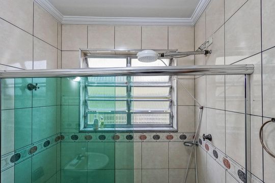 Casa à venda com 4 quartos, 150m² em Jaguará, São Paulo