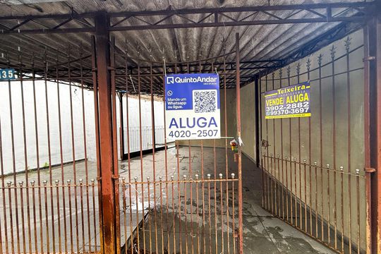 Plaquinha GRANDE instalada dia 23 de setembro de 2026. Código da plaquinha HVTG-562 de casa para alugar com 3 quartos, 60m² em Vila Mirante, São Paulo
