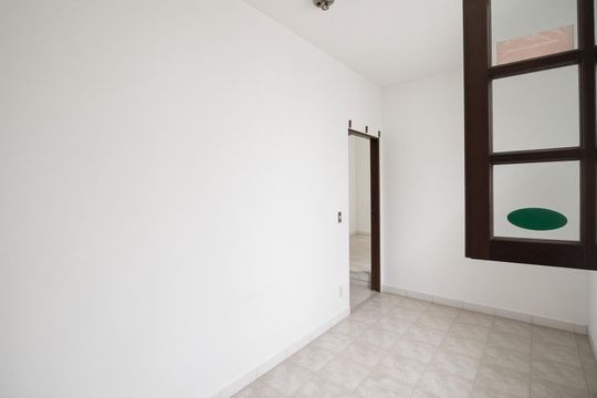 Quarto 2 de casa para alugar com 3 quartos, 60m² em Vila Mirante, São Paulo