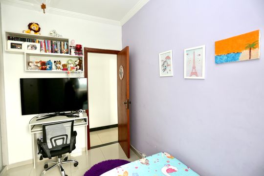 Quarto 2 de casa à venda com 3 quartos, 180m² em Europa, Contagem