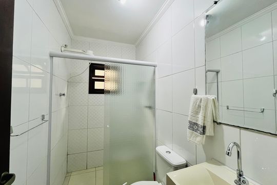 Banheiro de casa à venda com 2 quartos, 165m² em Vila Progresso, Santo André