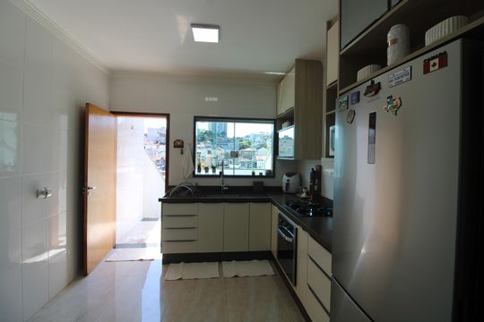 Cozinha de casa para alugar com 3 quartos, 148m² em Vila Lais, São Paulo