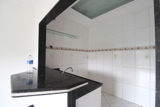 Cozinha de apartamento para alugar com 2 quartos, 43m² em Jacarepaguá, Rio de Janeiro