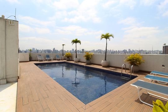 Área Comum - Piscina de apartamento à venda com 4 quartos, 200m² em Itaim Bibi, São Paulo