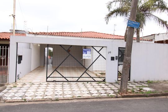 Fachada de casa para alugar com 3 quartos, 260m² em Vila Santa Francisca, Sorocaba