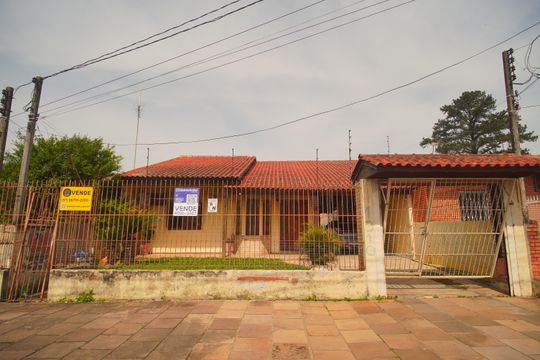 Fachada de casa para alugar com 3 quartos, 50m² em Santo Afonso, Novo Hamburgo