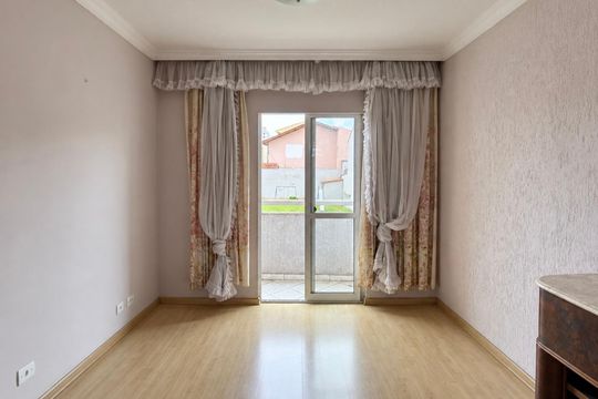 Quarto 1 Suite de casa de condomínio para alugar com 3 quartos, 80m² em Novo Mundo, Curitiba