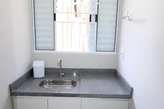 Quarto / Cozinha de kitnet/studio para alugar com 1 quarto, 26m² em Vila Maria, São José dos Campos