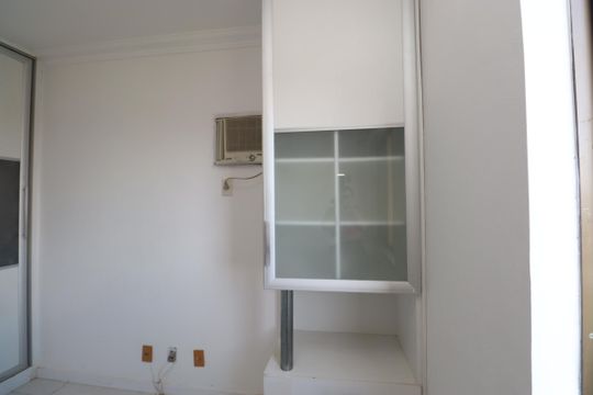 Apartamento para alugar com 3 quartos, 84m² em Stiep, Salvador