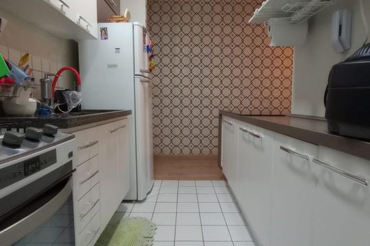 Cozinha de apartamento à venda com 3 quartos, 70m² em Jardim Santa Rosa, Valinhos
