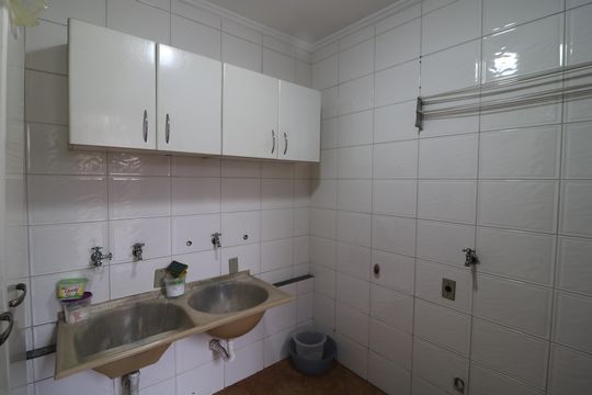 Área de Serviço de casa à venda com 2 quartos, 150m² em Vila Central, São Paulo