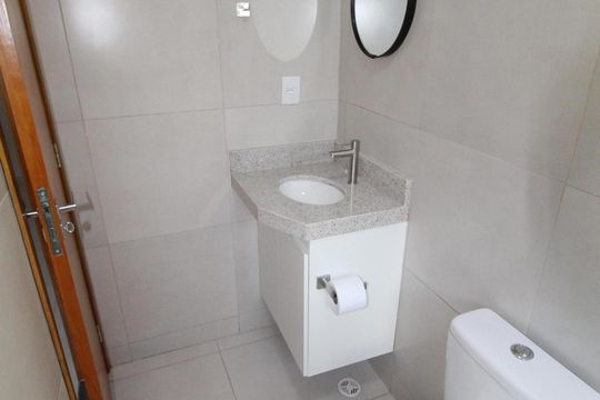 Banheiro de kitnet/studio para alugar com 1 quarto, 24m² em Vila Maria, São José dos Campos