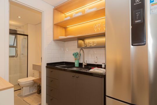 Cozinha de kitnet/studio à venda com 1 quarto, 24m² em Cerqueira César, São Paulo