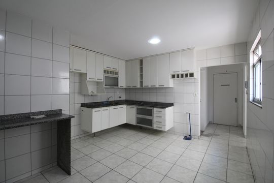 Cozinha de apartamento para alugar com 2 quartos, 116m² em Taquara, Rio de Janeiro