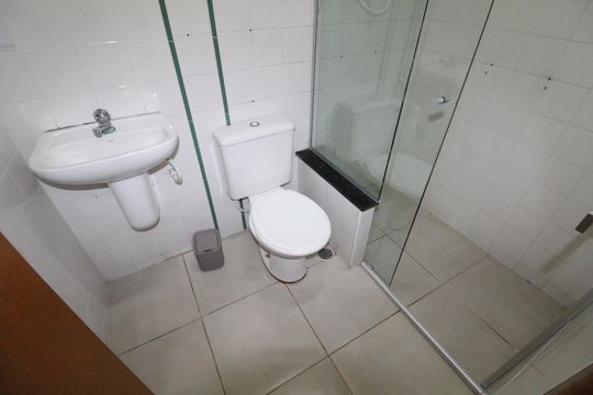 Banheiro de kitnet/studio para alugar com 1 quarto, 26m² em Vila Maria, São José dos Campos