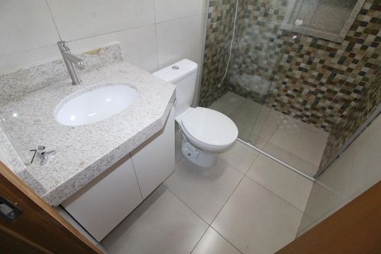 Banheiro de kitnet/studio para alugar com 1 quarto, 26m² em Vila Maria, São José dos Campos