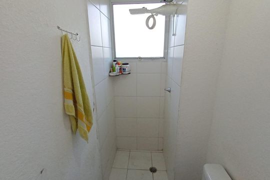 Banheiro de apartamento para alugar com 1 quarto, 49m² em Colônia (Zona Leste), São Paulo