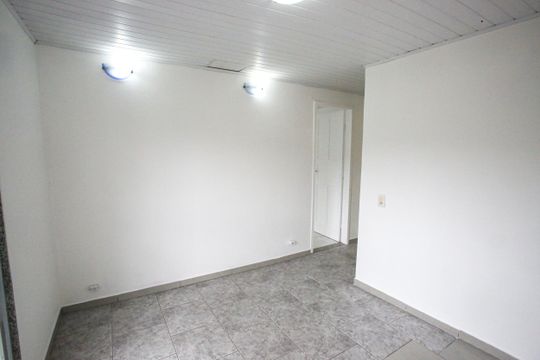 Sala de casa para alugar com 2 quartos, 60m² em Taquara, Rio de Janeiro