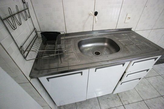 Cozinha de casa para alugar com 2 quartos, 60m² em Taquara, Rio de Janeiro