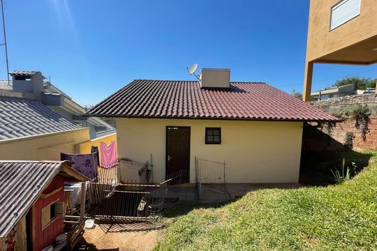 Casa à venda com 2 quartos, 120m² em Canudos, Novo Hamburgo