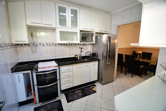Cozinha de casa de condomínio para alugar com 3 quartos, 68m² em Parque Villa Flores, Sumaré