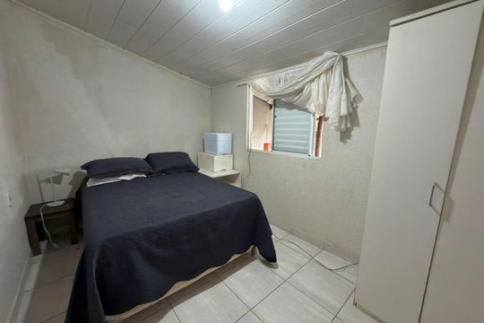 Casebre de visitas  de casa à venda com 6 quartos, 400m² em Qi 5, Brasília