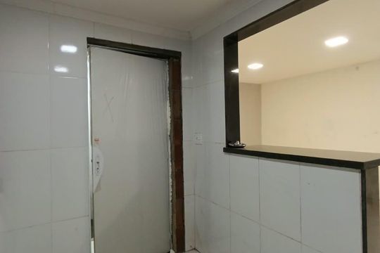 Cozinha de apartamento para alugar com 1 quarto, 50m² em Andrade Araujo, Belford Roxo
