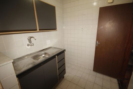 cozinha de apartamento à venda com 2 quartos, 55m² em Floresta, Belo Horizonte