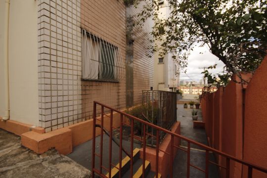 fachada de apartamento à venda com 2 quartos, 55m² em Floresta, Belo Horizonte