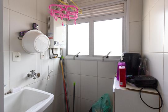 Área de Serviço de apartamento para alugar com 2 quartos, 50m² em Vila Augusta, Guarulhos