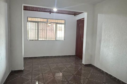 Casa à venda com 2 quartos, 250m² em Vila Pindorama, Barueri